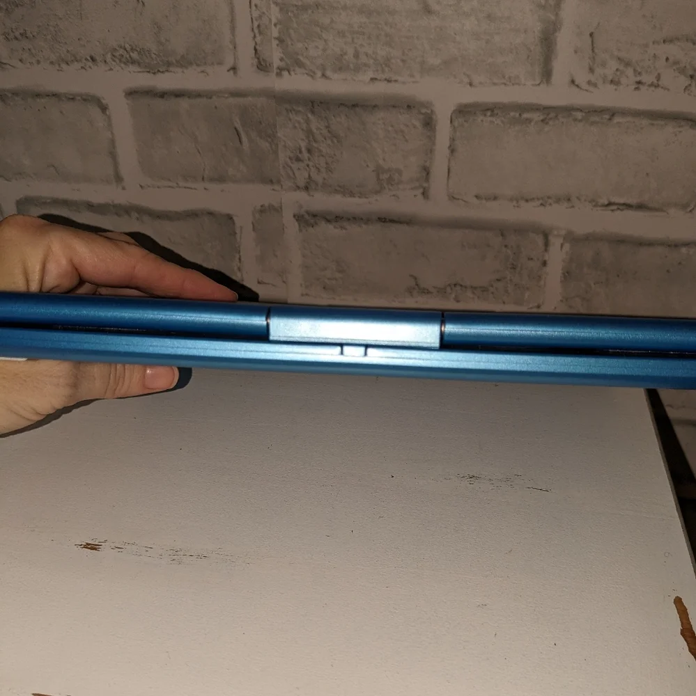 Flexbook Keyboard Case Blue NWOT 7 in 1 keyboard and case for ipads